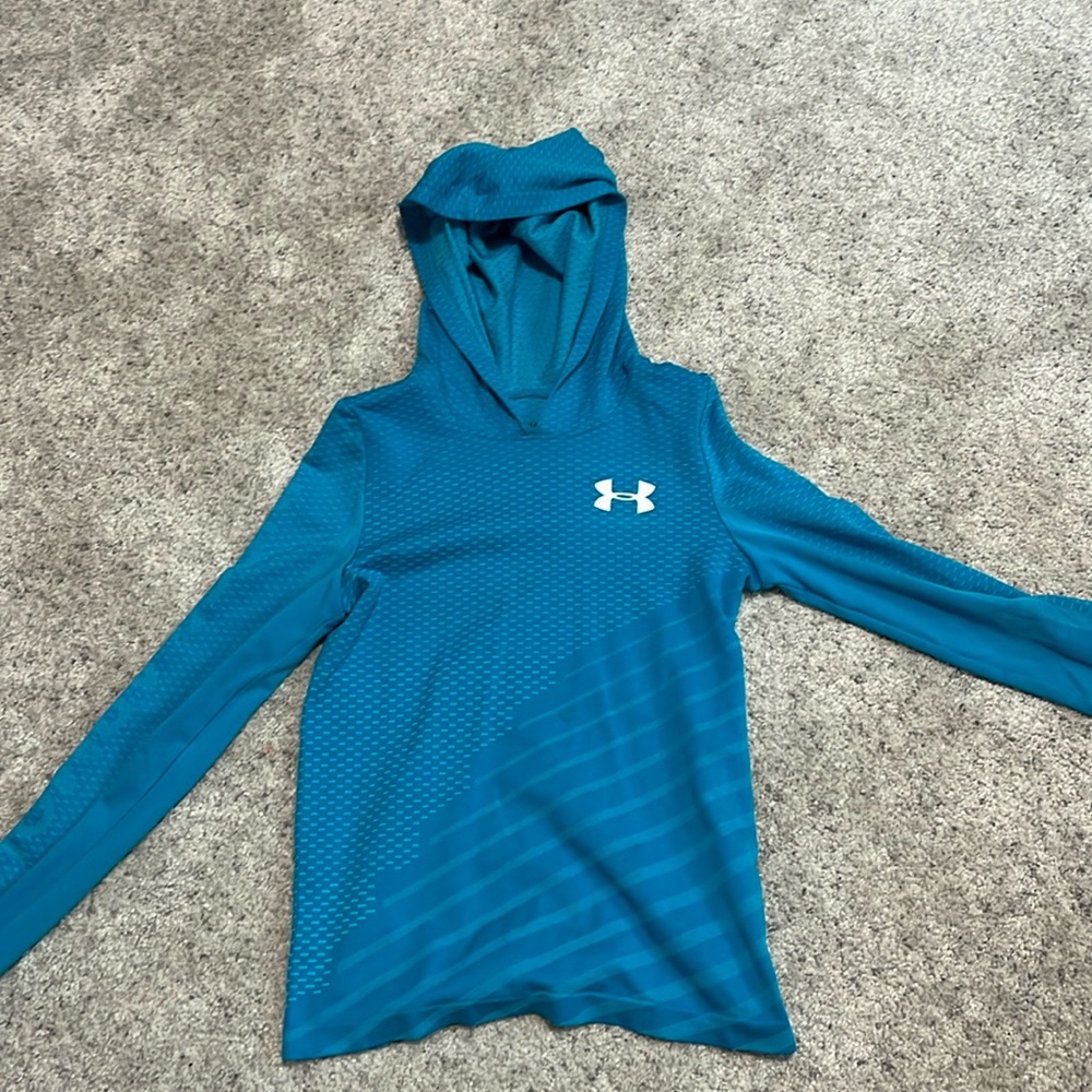 Girls Under Armour Heat Gear Shirt